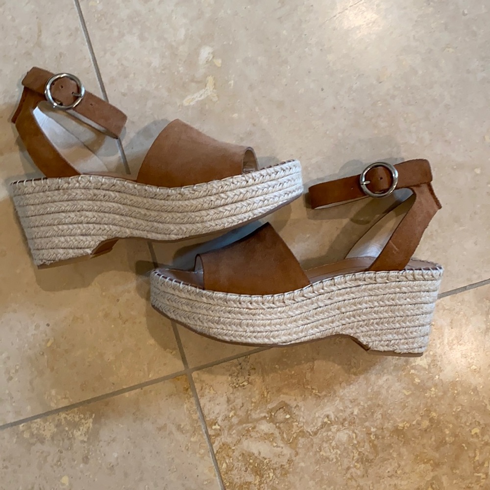 Dolce Vita Espadrilles 8.5 3.5 platform